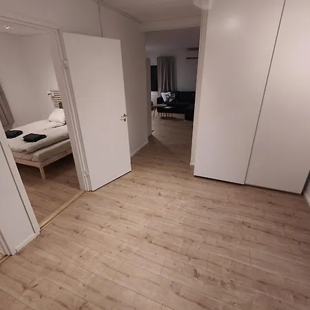 Villa Arctic Aurora With A Lappish Grill Hut - Northern Lights And Private Sledding Hill In The Backyard, In The Hometown Of Santa Claus, Rovaniemi