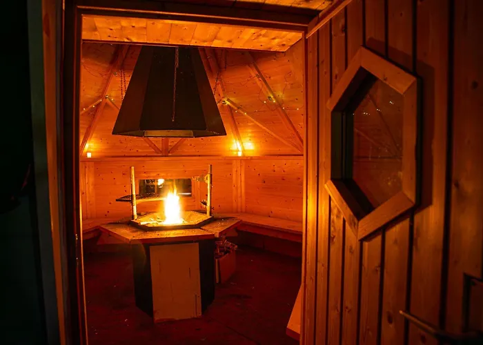 Villa Arctic Aurora With A Lappish Grill Hut - Northern Lights And Private Sledding Hill In The Backyard, In The Hometown Of Santa Claus,